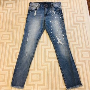 LOW RISE FAUX PEARL EMBELLISHED JEANS